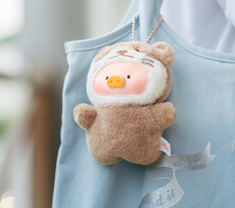 LULU the piggy animal party puppet show Pvc face plush keychain