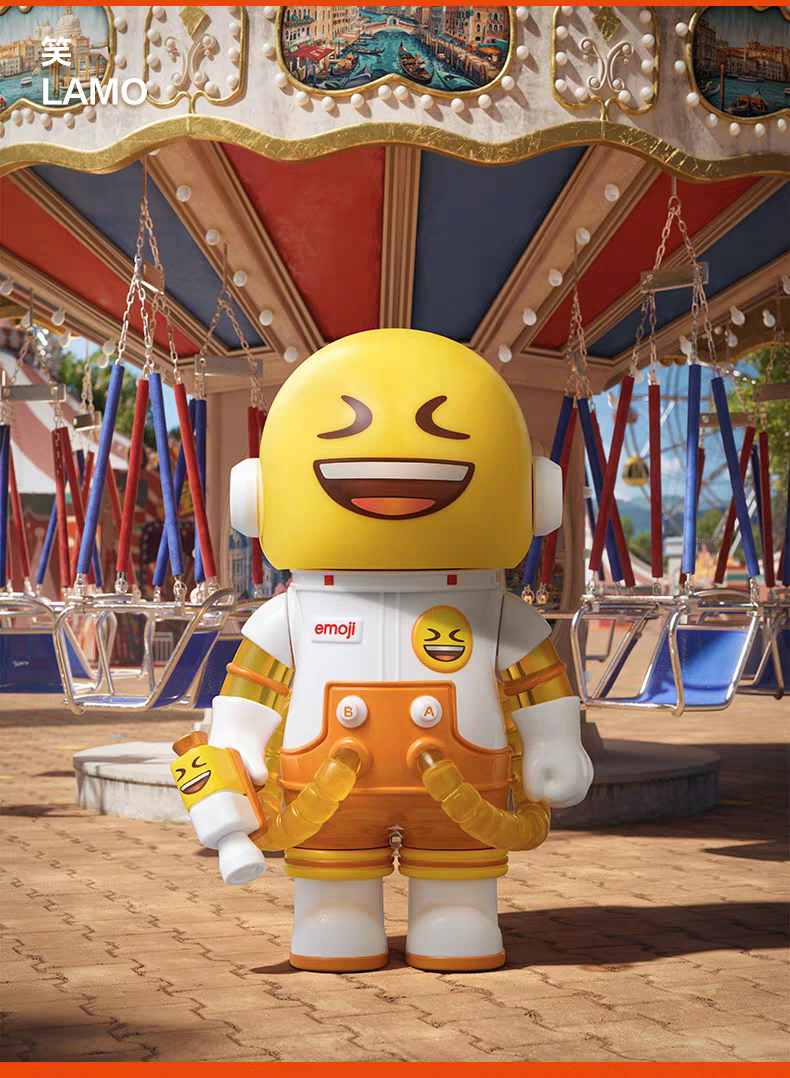 Mega space molly 100% x emoji pvc