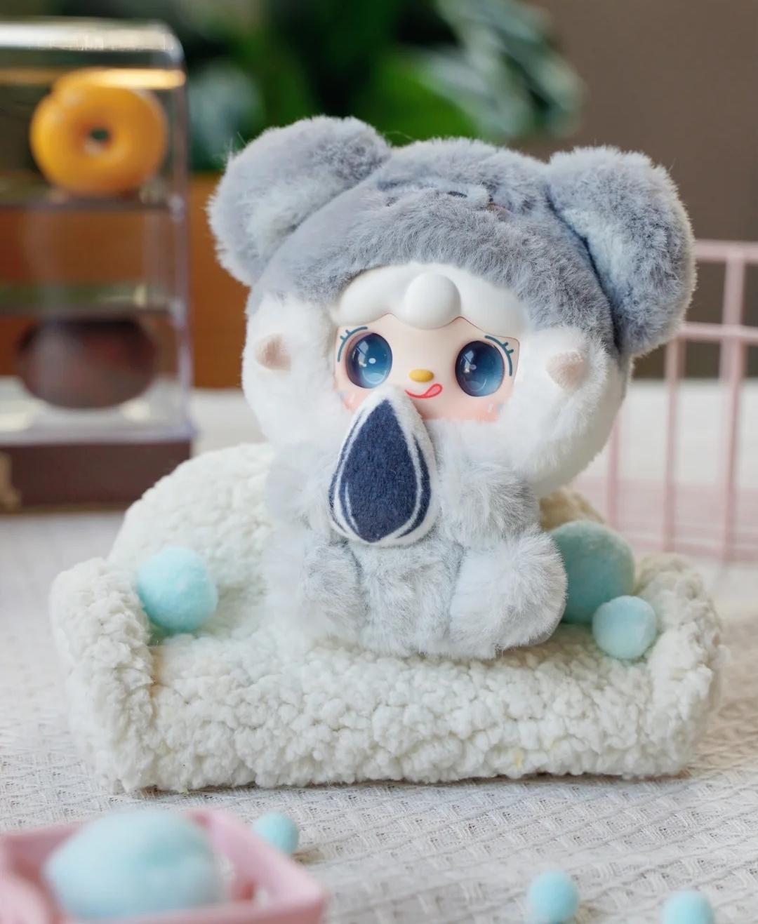 YOOKI V10 Hug Hug Food Shop plush