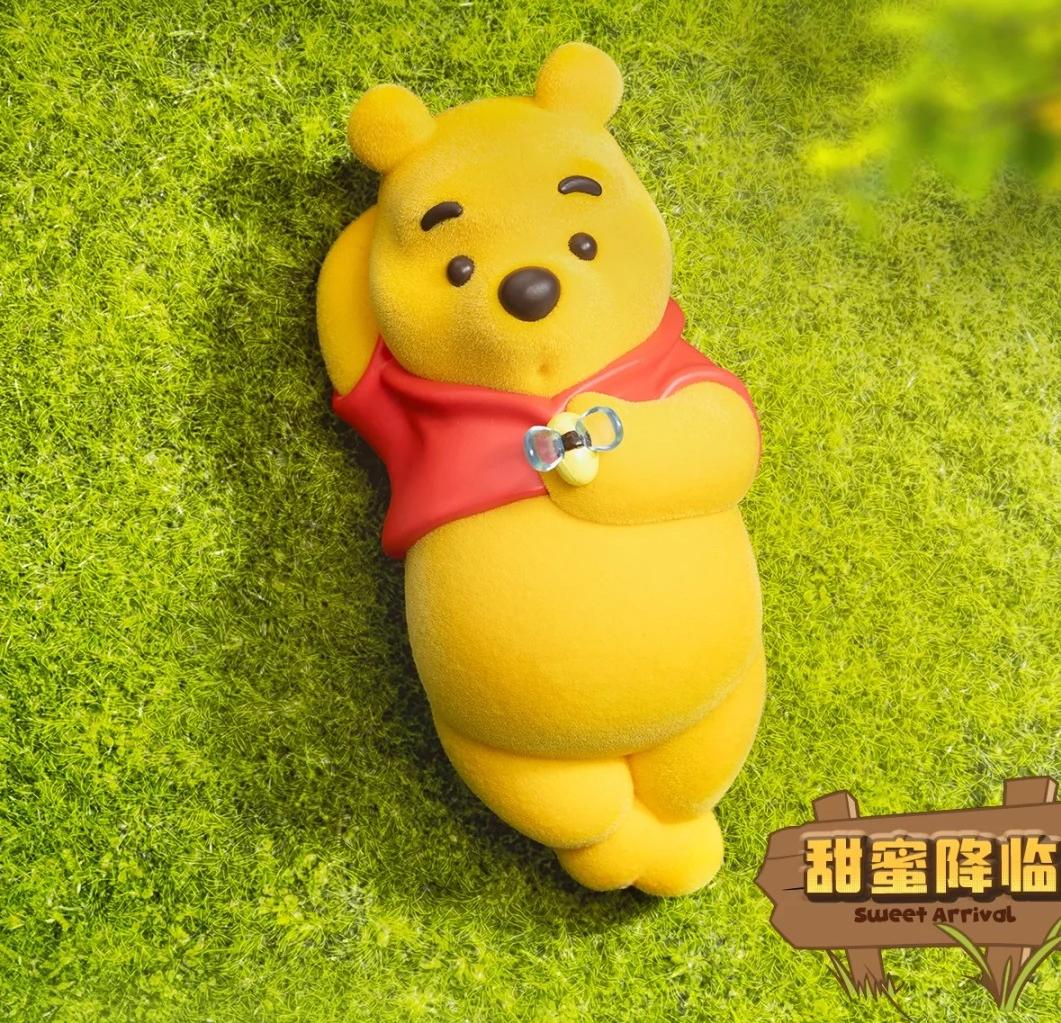 Disney - Carefree Winnie the pooh