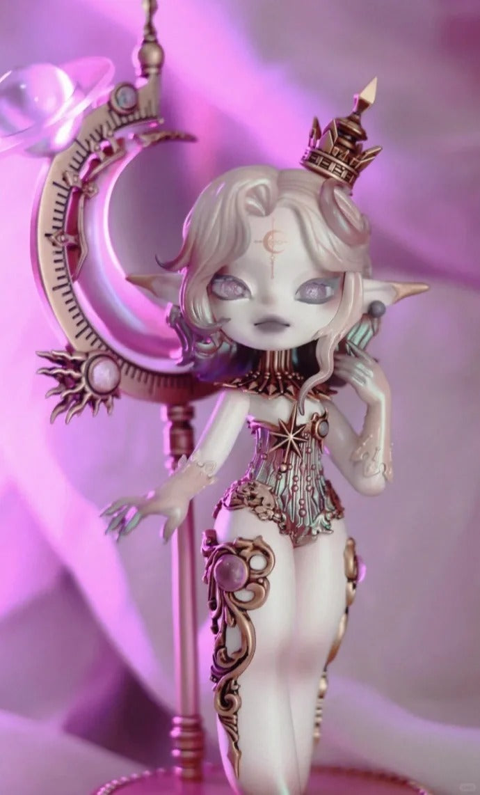 Q-SVIA Dominator Big Doll - Collection