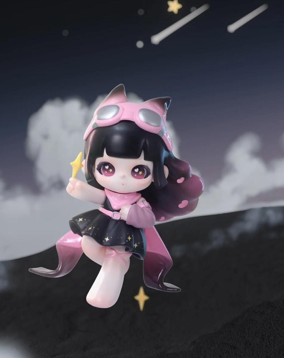 Liita Forward by Light Series Figures
