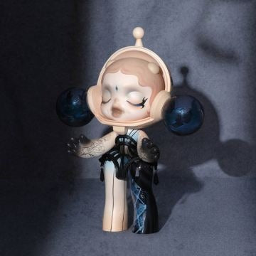 MEGA α SKULLPANDA 400% Guo Pei-Alternate Universe