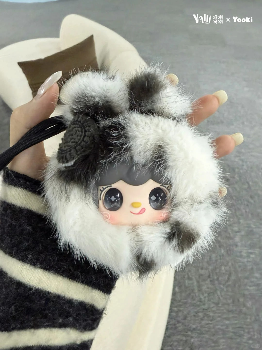 Yooki Mirror Comb Energy Station Plush Charm