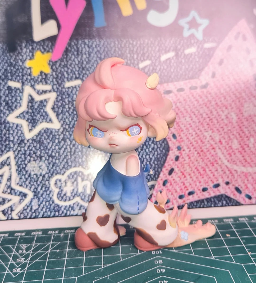 Dora Metro Nomad Collection -Limited Edition Figure