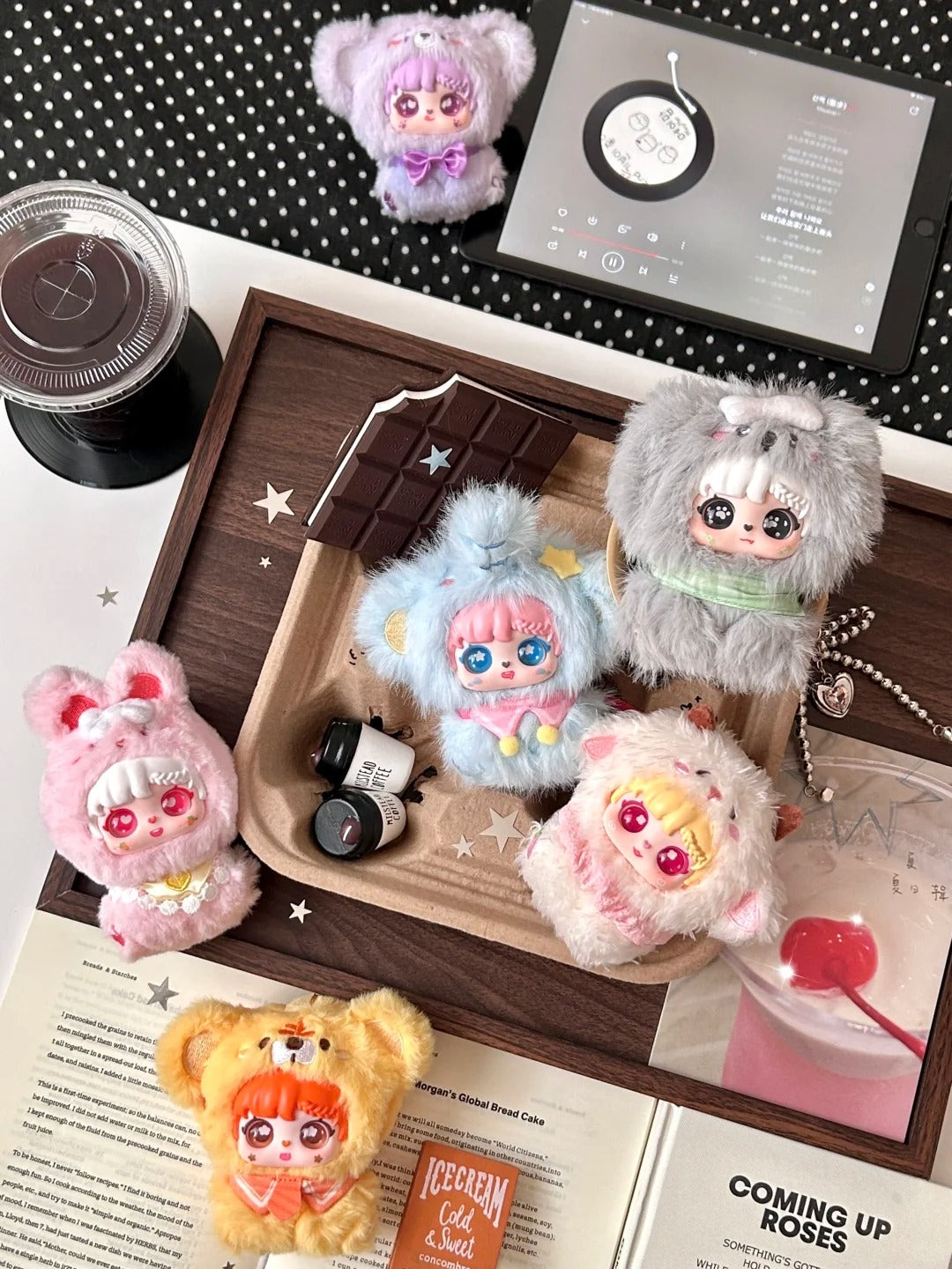 Sanmi Rabbit‘s Little Baby Hand in Hand Series Plush Blind Box – Jane Toys