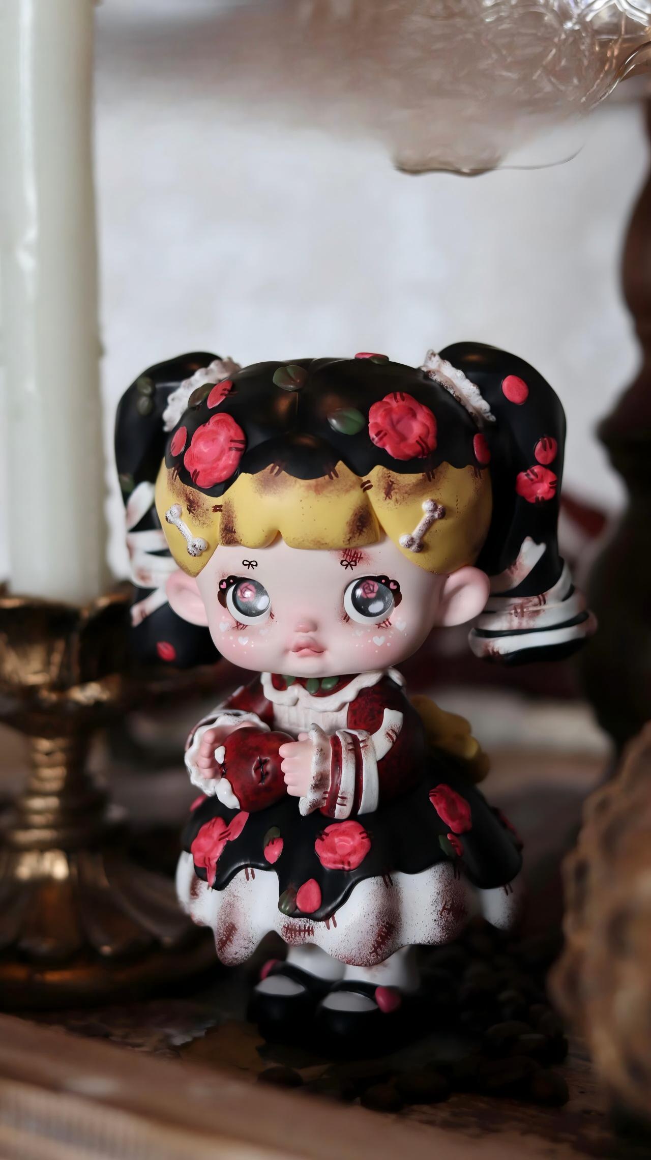 Nommi Specimen Artist Little Black Peach（pre order）