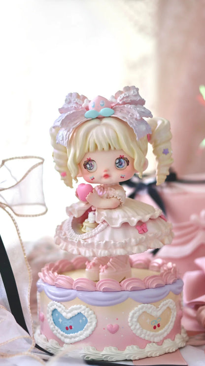 Nommi Limited Hanging Card