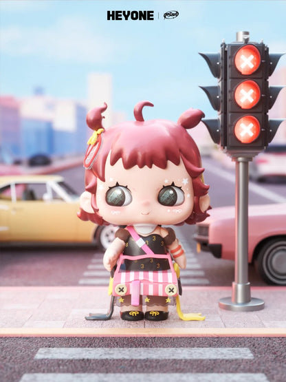 R33NA-Farce Journal Serise Figures
