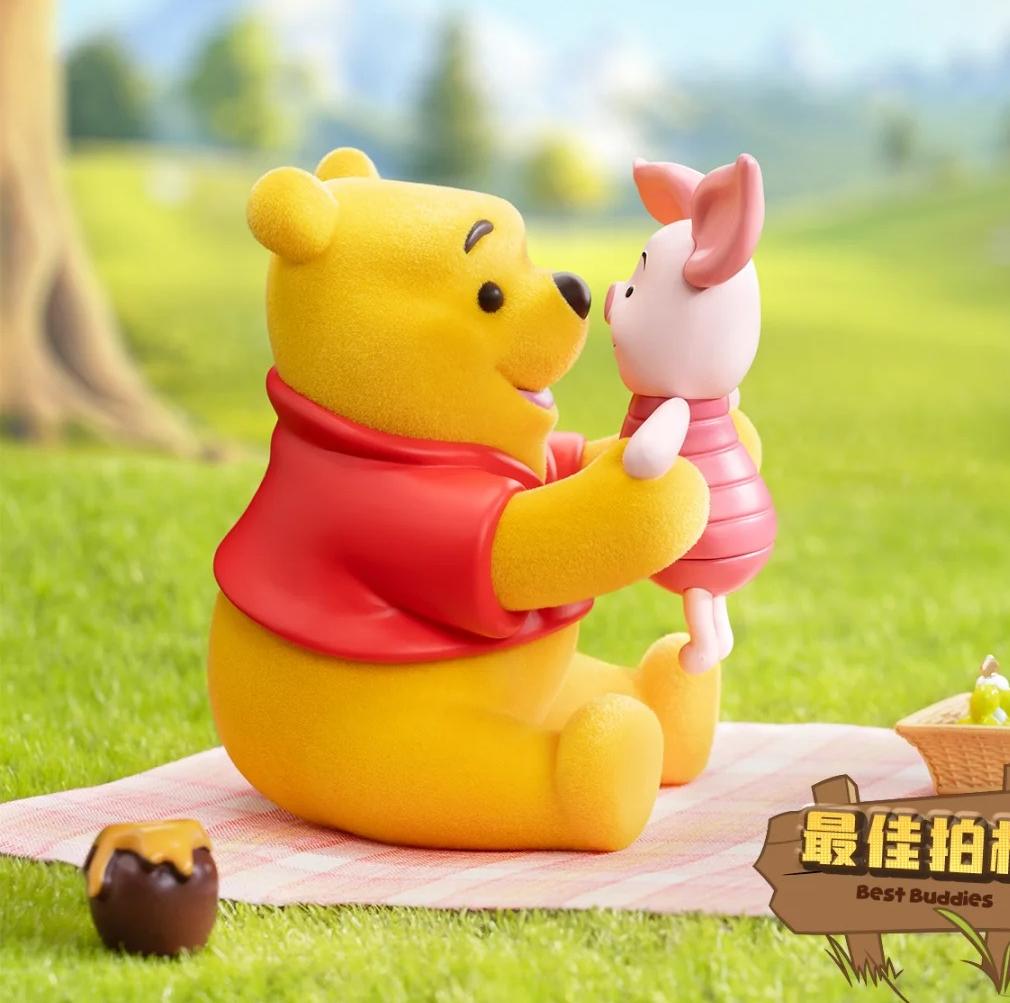 Disney - Carefree Winnie the pooh