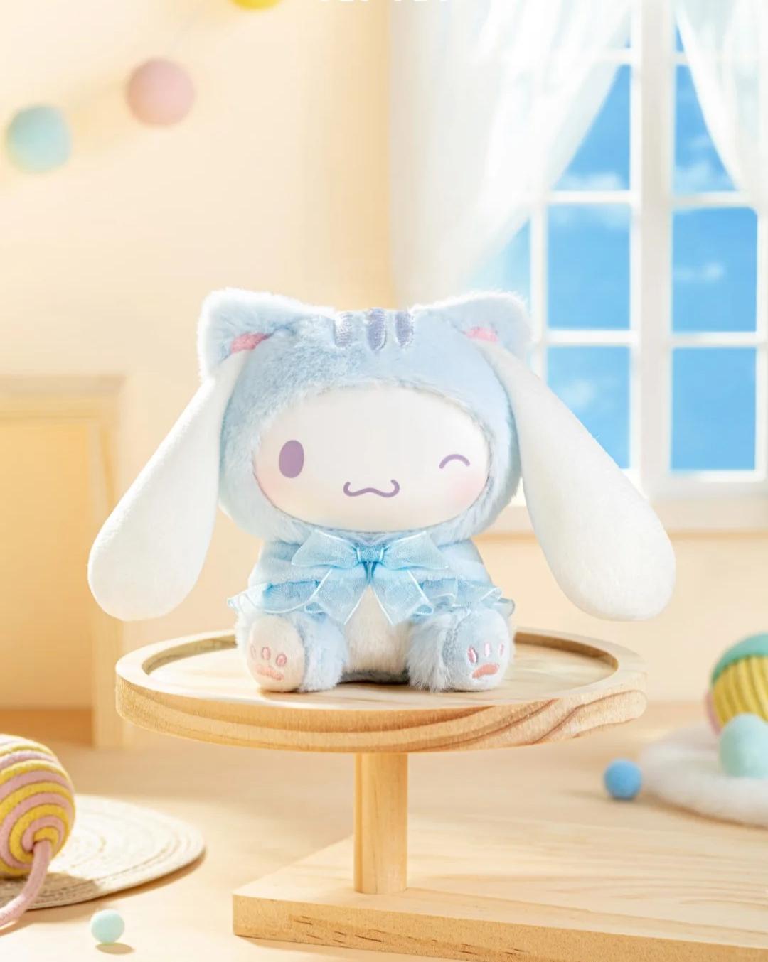 Sanrio characters play with kittens series plush pendant