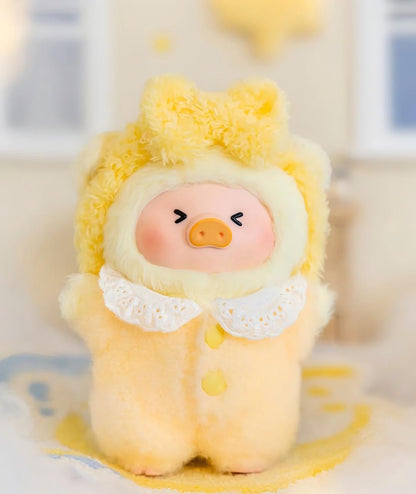 LuLu the Piggy-LuLu’s Dreaming Wonderland Series PVC Plush Keychain