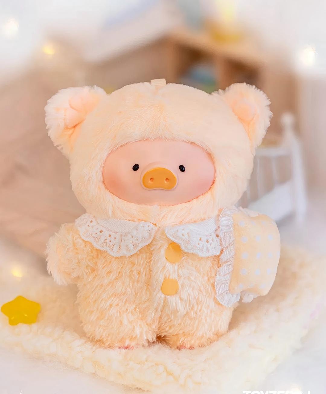 LuLu the Piggy-LuLu’s Dreaming Wonderland Series PVC Plush Keychain