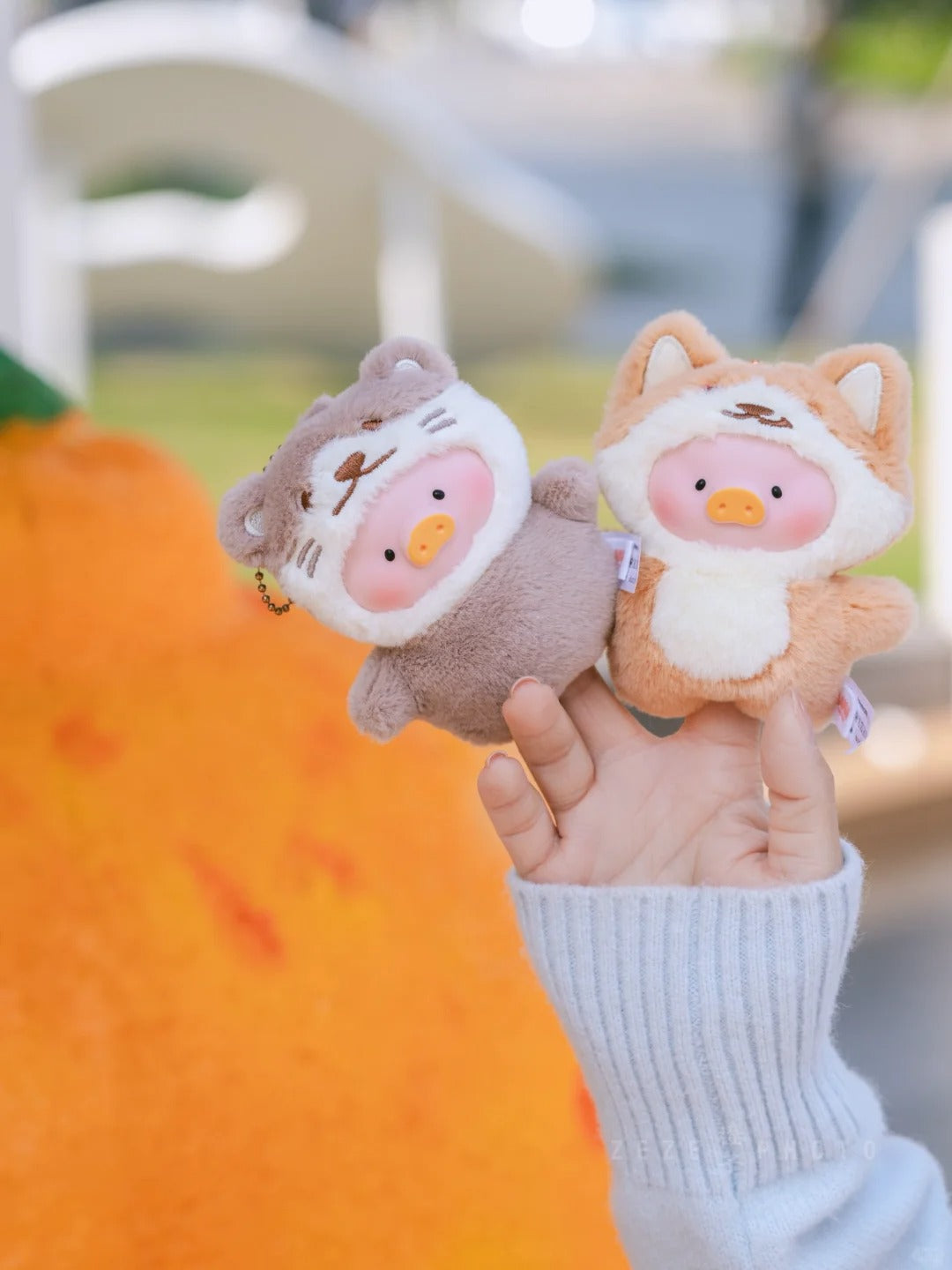 LULU the piggy animal party puppet show Pvc face plush keychain