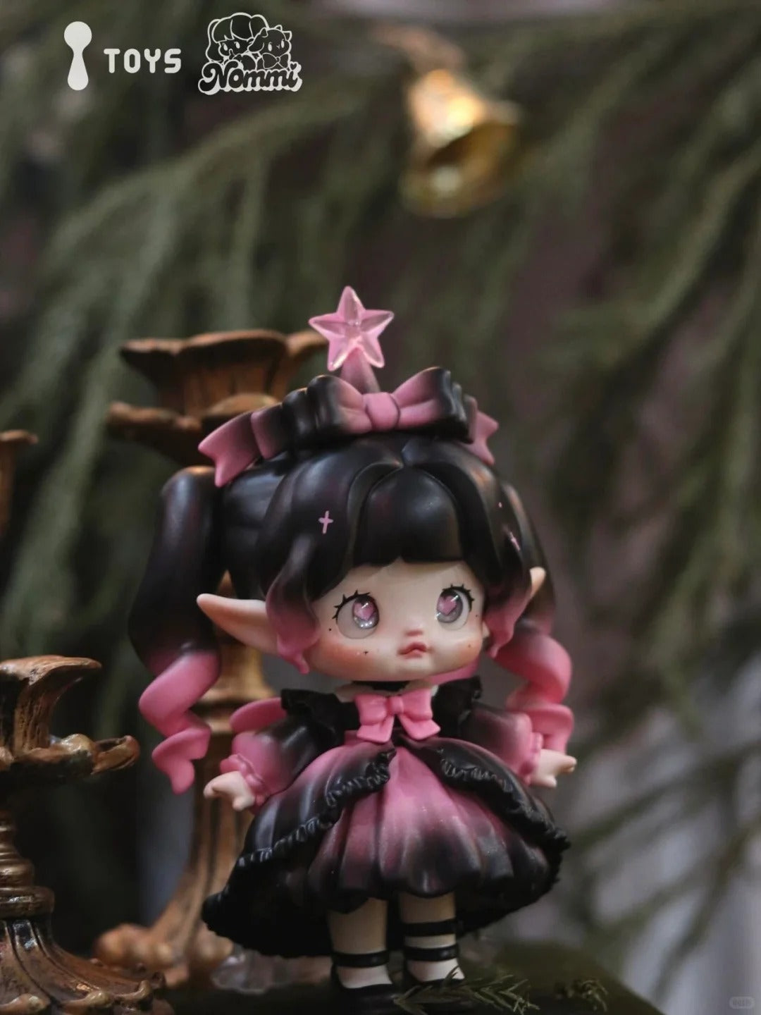 Nommi Limited Hanging Card