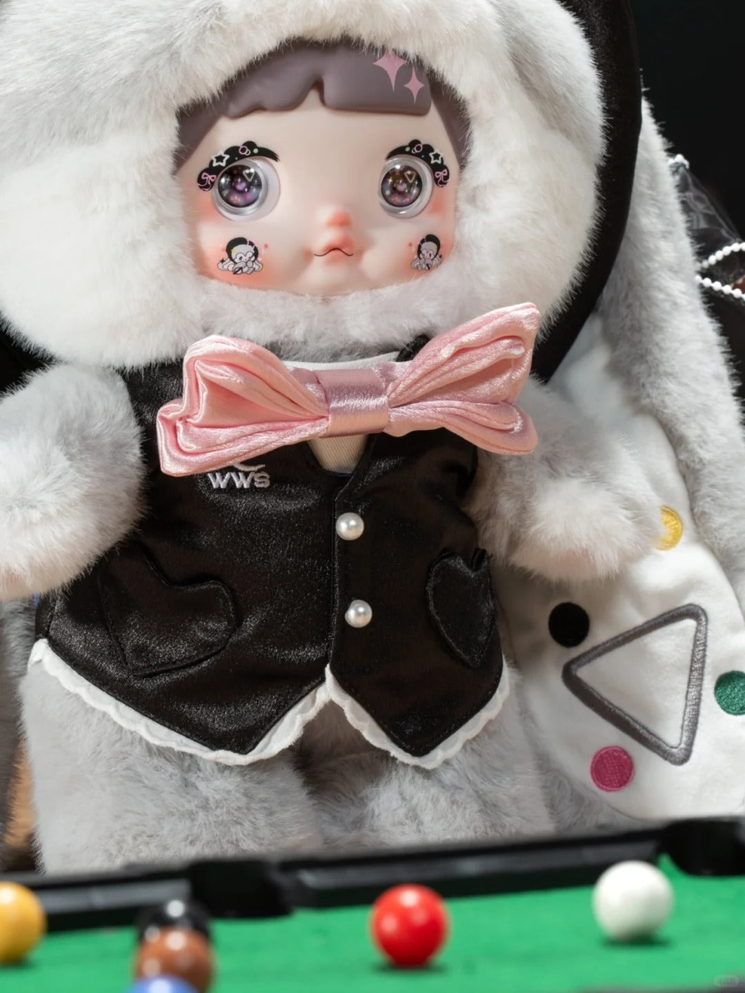 NOMMI 400% Plush Snooker Co - branded