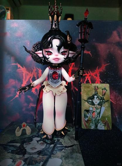 Q-SVIA Dominator Big Doll - Collection