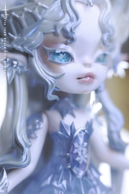 Q-SVIA Dominator Big Doll - Collection