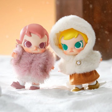 Baby Molly Winter Fit Check Series-Vinyl Plush Pendant